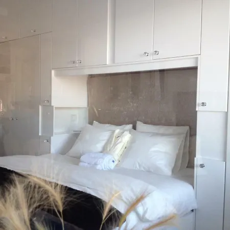 Mad Architect's Shared - Sorenga Homestay *