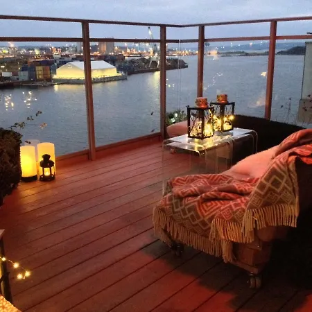 Mad Architect's Shared - Sorenga Homestay *